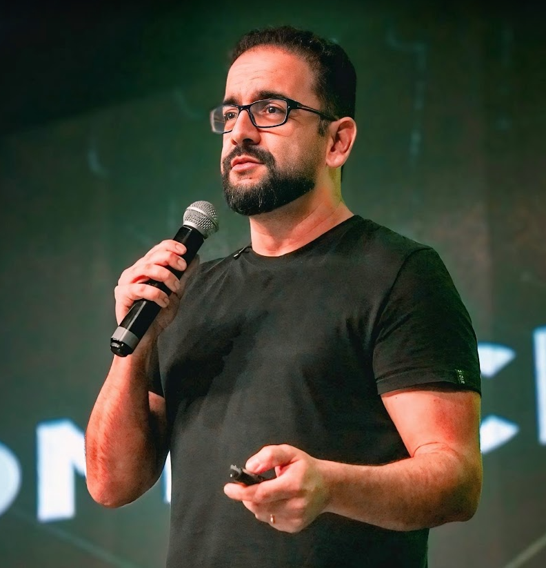 Alexandre Viveiros